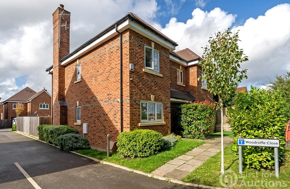 3 bedroom house for sale - Woodroffe Close, Ash, Aldershot, Surrey, GU12 - Property View 1