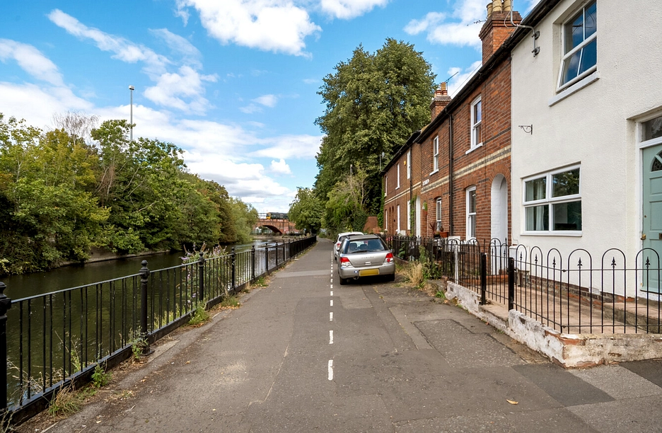 2 bedroom house for sale - Kennet Side, Reading, Berkshire, RG1 - Property View 1