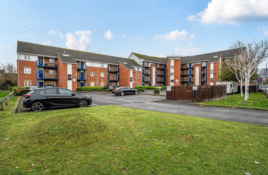 2 bedroom apartment for sale - Kennet Walk, Reading, RG1 - Property View 1