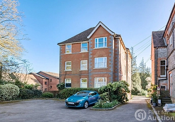 2 bedroom apartment for sale - Derby Road, Caversham, Reading, Berkshire, RG4 - Property View 1