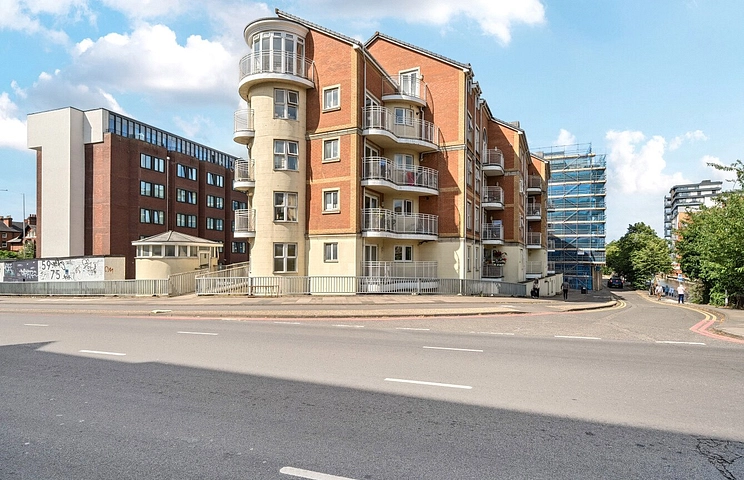 2 bedroom apartment to rent - Grantley Heights, Kennet Side, Reading, RG1