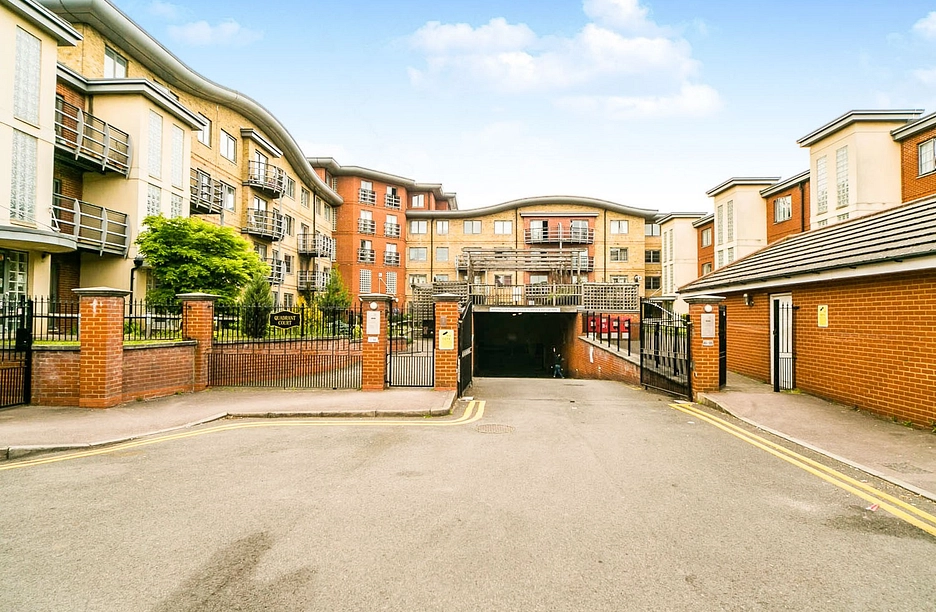 1 bedroom apartment to rent - Quadrant Court, Jubilee Square, Reading, RG1 - Property View 1