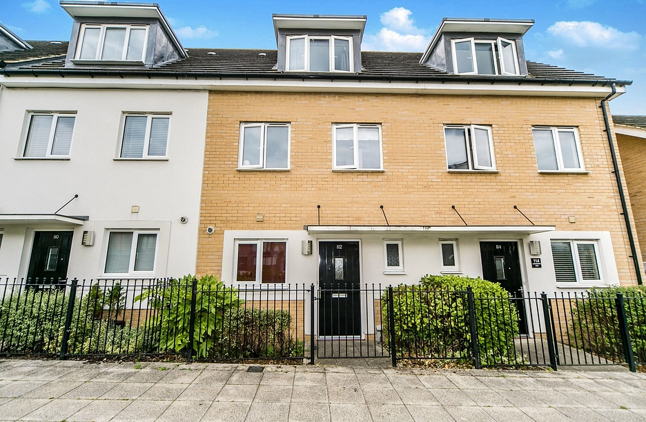 3 bedroom terraced to rent - Longships Way, Reading, RG2 - Property View 1