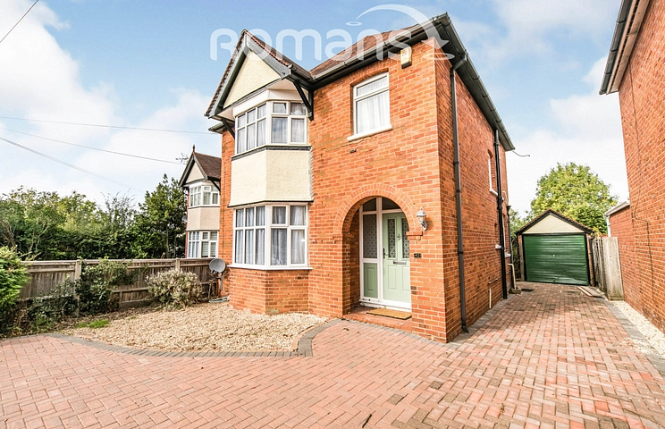 3 bedroom house to rent - Cressingham Road, Reading, RG2