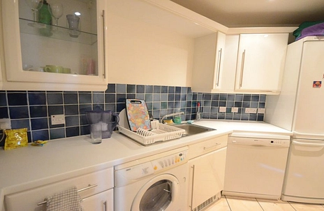 2 bedroom apartment to rent - Quadrant Court, Jubilee Square, Reading, RG1 - Property View 3