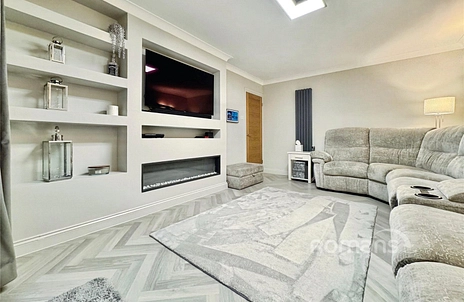 5 bedroom house for sale - Moray Avenue, College Town, Sandhurst, Berkshire, GU47 - Property View 3