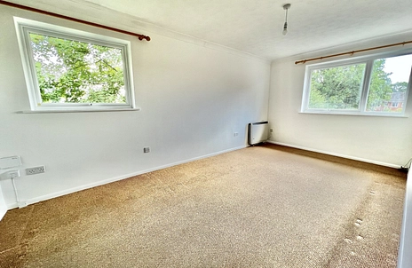 2 bedroom apartment for sale - Brittain Court, Sandhurst, Berkshire, GU47 - Property View 3