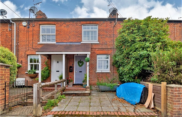 2 bedroom house for sale - High Street, Little Sandhurst, Sandhurst, GU47