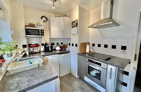 2 bedroom bungalow for sale - St. Johns Road, Sandhurst, Berkshire, GU47 - Property View 2