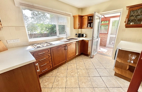 3 bedroom house for sale - York Way, Sandhurst, Berkshire, GU47 - Property View 3