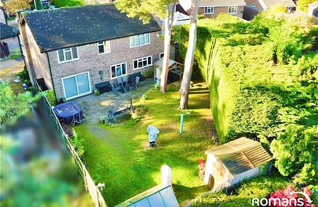 4 bedroom house for sale - Wasdale Close, Owlsmoor, Sandhurst, Berkshire, GU47 - Property View 2