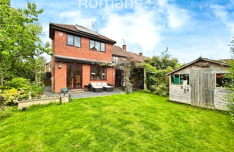 3 bedroom house for sale - Horsham Road, Owlsmoor, Sandhurst, Berkshire, GU47 - Property View 2