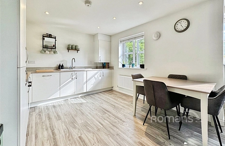 2 bedroom apartment for sale - Waterside Lane, Sandhurst, Berkshire, GU47 - Property View 2