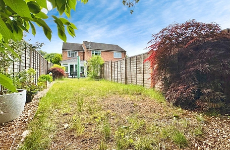 2 bedroom house for sale - Isis Way, Sandhurst, Berkshire, GU47 - Property View 2