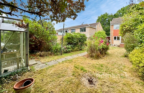 3 bedroom house for sale - Cheviot Road, Sandhurst, Berkshire, GU47 - Property View 2