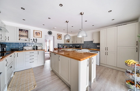 4 bedroom house for sale - Whitworth Road, Swindon, Wiltshire, SN25 - Property View 2