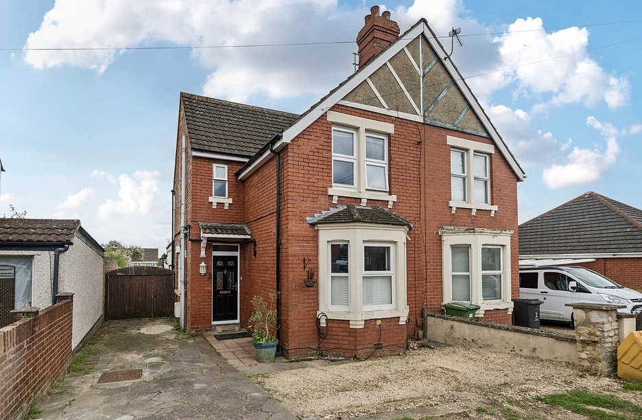 4 bedroom house for sale - Whitworth Road, Swindon, Wiltshire, SN25 - Property View 1