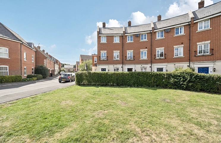 4 bedroom house for sale - Stinsford Crescent, Swindon, Wiltshire, SN25