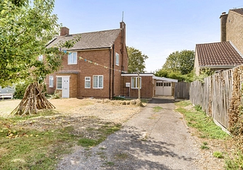 3 bedroom house for sale - High Street, Haydon Wick, Swindon, Wiltshire, SN25 - Property View 1