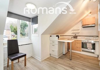 studio to rent - Shelley Street, Swindon, SN1 - Property View 1