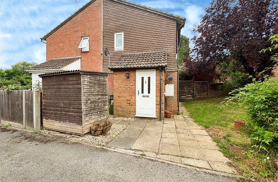 2 bedroom house for sale - Rushmoor Gardens, Calcot, Reading, Berkshire, RG31 - Property View 1