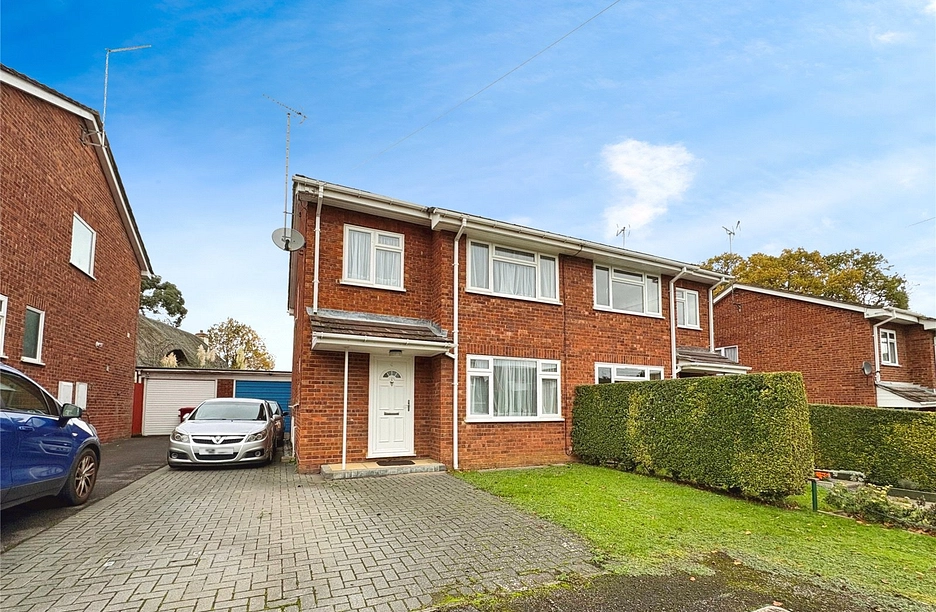 3 bedroom house for sale - Swiss Cottage Close, Tilehurst, Reading, Berkshire, RG31 - Property View 1