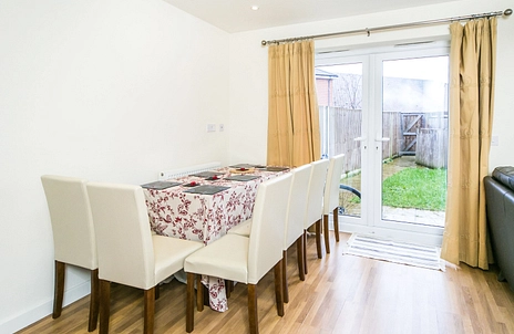 2 bedroom terraced to rent - Holymead, Calcot, Reading, RG31 - Property View 3