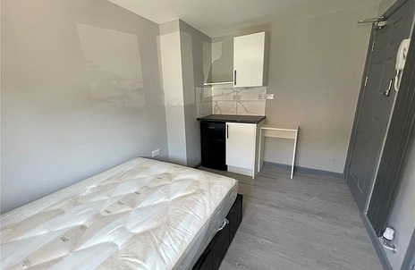 1 bedroom property to rent - Thirlmere Avenue, Tilehurst, Reading, Berkshire, RG30 - Property View 2