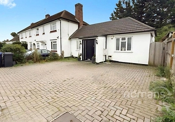2 bedroom bungalow for sale - Priory Close, Denham, Uxbridge, Buckinghamshire, UB9 - Property View 1