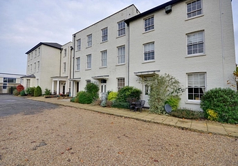 2 bedroom apartment to rent - Harlington Road, Uxbridge, UB8 - Property View 1