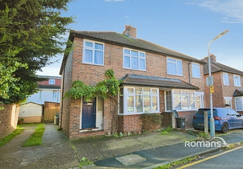 3 bedroom house to rent - Wilmar Close, Uxbridge, UB8 - Property View 1