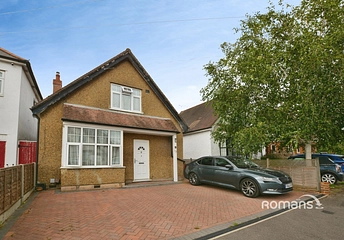 3 bedroom bungalow to rent - Clammas Way, Cowley, Uxbridge, UB8 - Property View 1