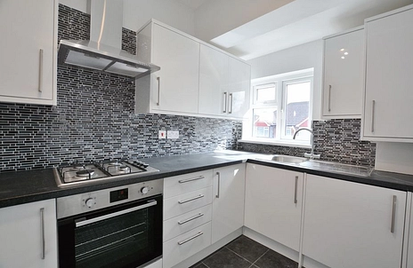 2 bedroom maisonette to rent - The Greenway, Uxbridge, UB8 - Property View 2