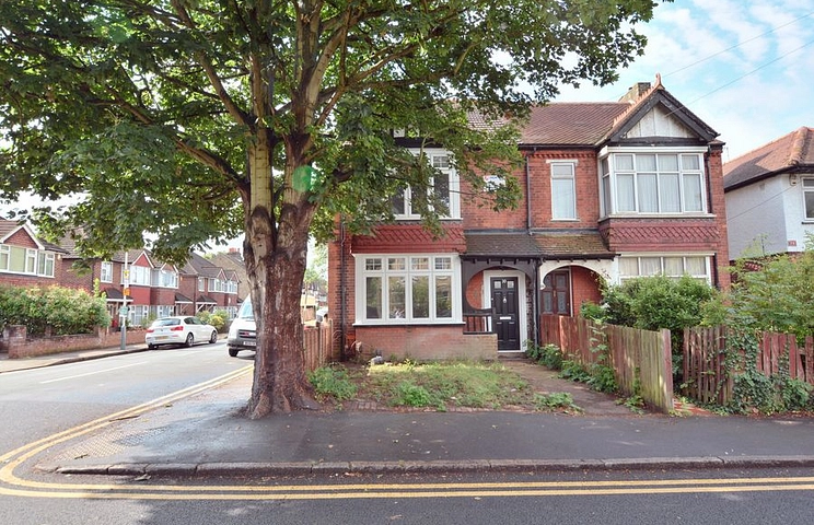 2 bedroom maisonette to rent - The Greenway, Uxbridge, UB8