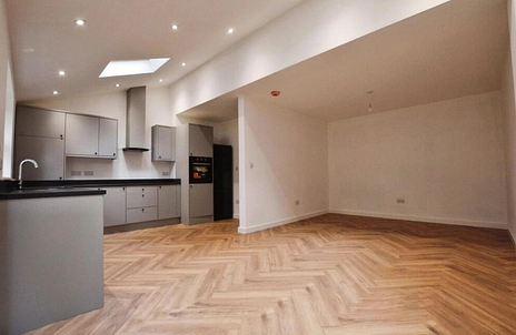 3 bedroom terraced to rent - Hercies Road, Uxbridge, UB10 - Property View 2