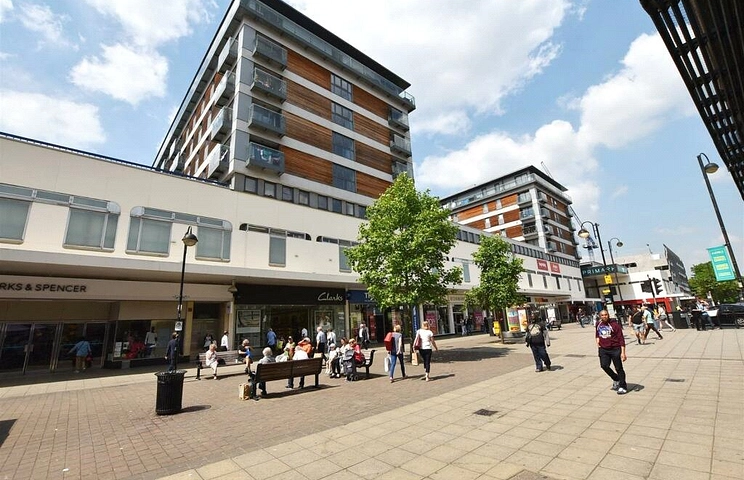 2 bedroom apartment to rent - Tower House, 58B High Street, Uxbridge, UB8