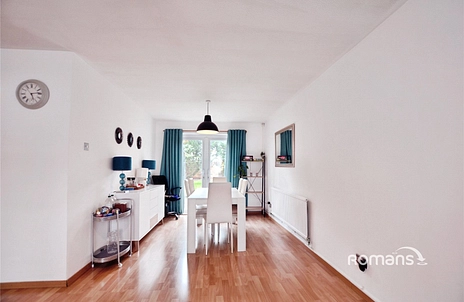 3 bedroom house to rent - Brambles Farm Drive, Uxbridge, UB10 - Property View 2