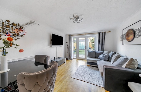 2 bedroom house for sale - Staffordshire Croft, Warfield, Bracknell, Berkshire, RG42 - Property View 2