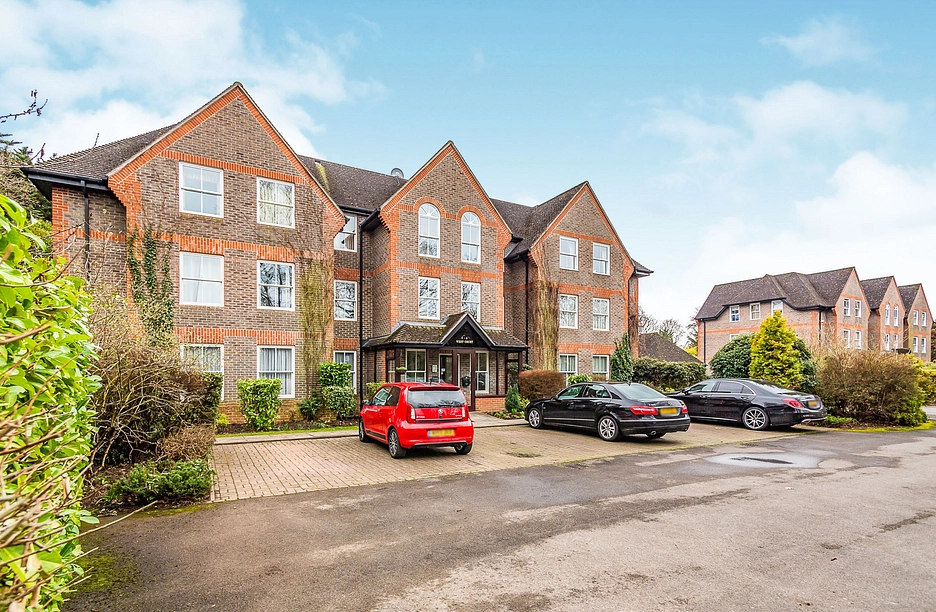 2 bedroom apartment to rent - West Court, West Drive, Sonning, Reading, RG4 - Property View 1