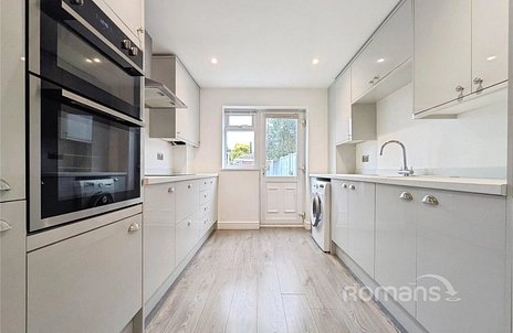 3 bedroom house to rent - Fairwater Drive, Woodley, Reading, RG5 - Property View 3