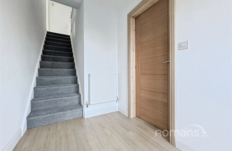 5 bedroom house to rent - Crockhamwell Road, Woodley, Reading, Berkshire, RG5 - Property View 2
