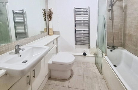 3 bedroom apartment to rent - Hurley House, 31 Park Lodge Avenue, West Drayton, UB7 - Property View 3