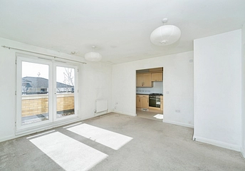 2 bedroom apartment to rent - Admiralty Close, West Drayton, UB7 - Property View 1