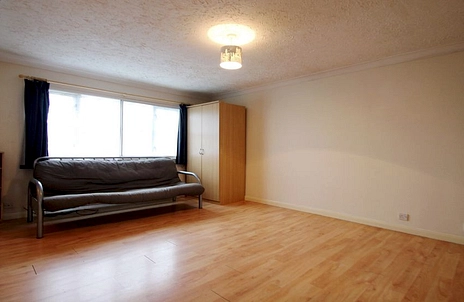 studio to rent - Newcourt, Uxbridge, UB8 - Property View 3