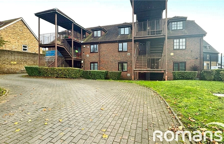 studio to rent - Kings Court, 575  Bath Road, West Drayton, UB7