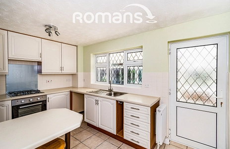 4 bedroom house to rent - Springfields Close, Colden Common, Winchester, SO21 - Property View 3