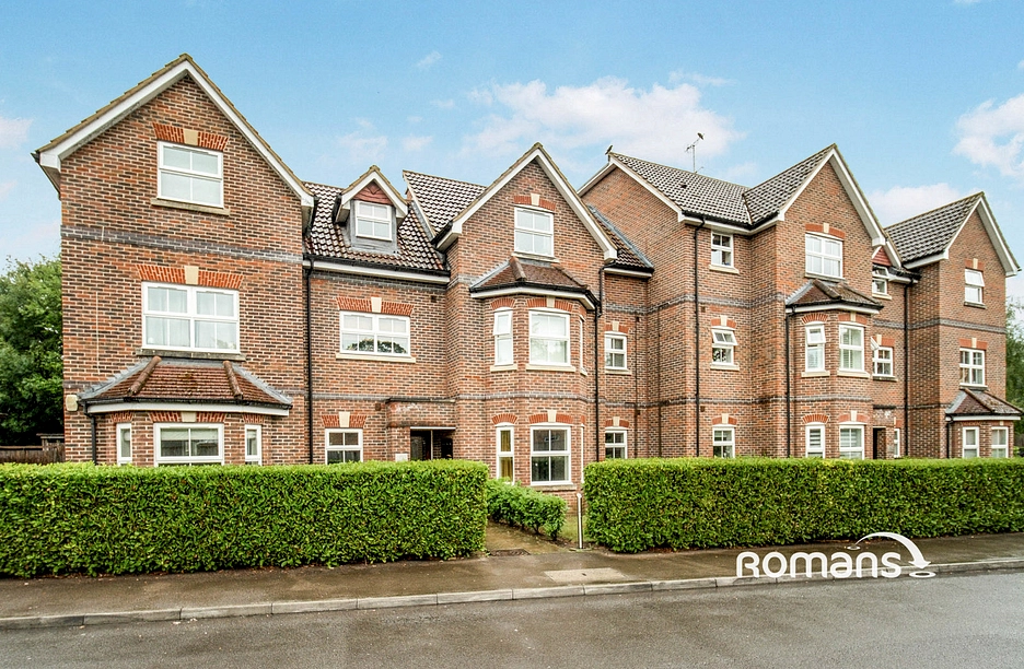 2 bedroom apartment to rent - St Francis Close, Crowthorne, RG45 - Property View 1