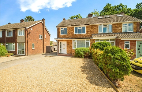 3 bedroom house to rent - Butler Road, Crowthorne, RG45 - Property View 2