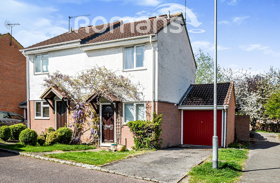 2 bedroom house to rent - Swallow Way, Wokingham, RG41 - Property View 1