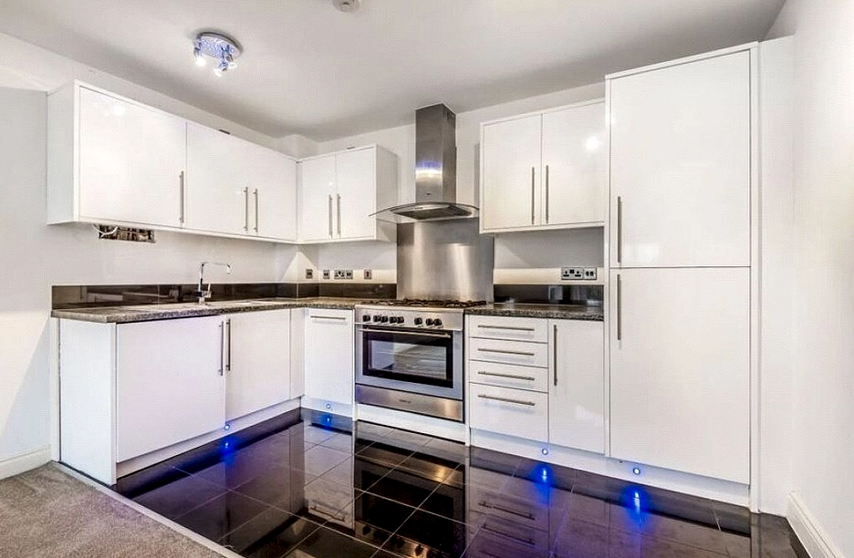 2 bedroom apartment to rent - Pearlville Court, 441 Reading Road, Wokingham, RG41 - Property View 1